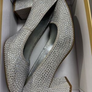 Elegant Silver Women's Shoes